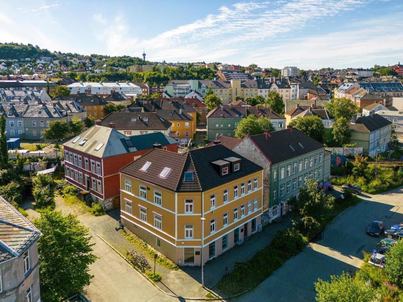Central Big And Bright Resting Place Trondheim Exterior photo
